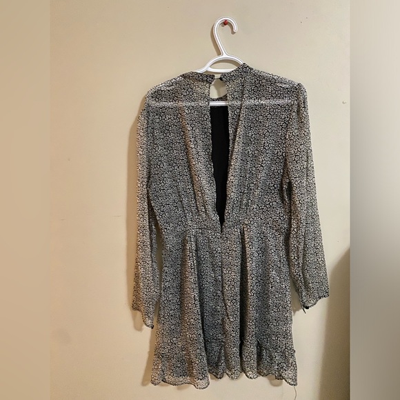 Grey dress - Picture 4 of 4